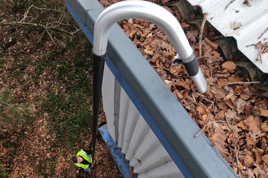 roof and gutter cleaning